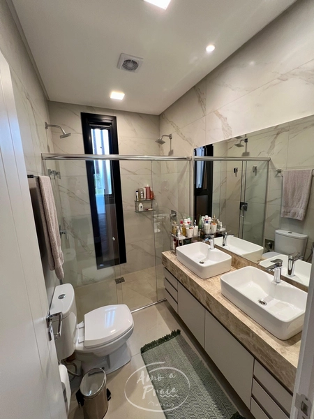 Casa térrea com 4 suítes no Condomínio Enseada: 3ª foto da galeria de imagens do imóvel