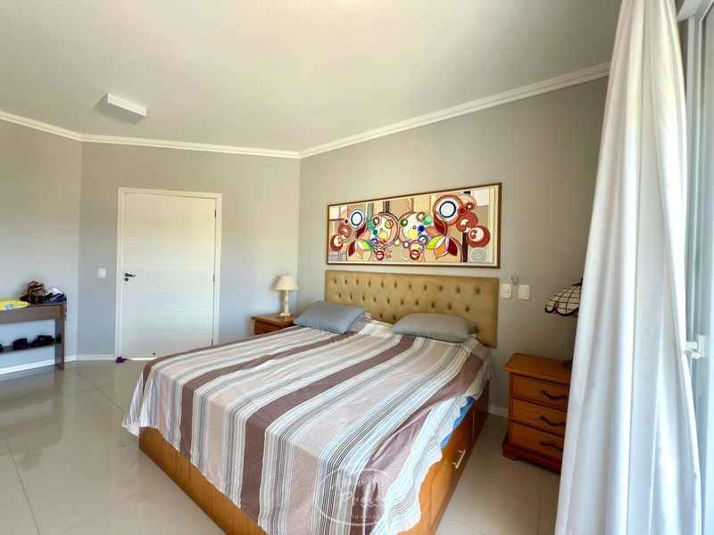 Casa no Condomínio Ventura com 4 suítes e 300 m²: 6ª foto da galeria de imagens do imóvel