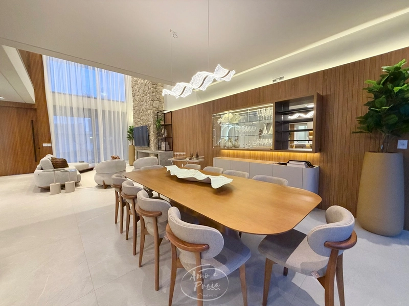 Casa Beira-Lago à Venda | 4 Suítes, 259m², Piscina e Vista Permanente: 29ª foto da galeria de imagens do imóvel