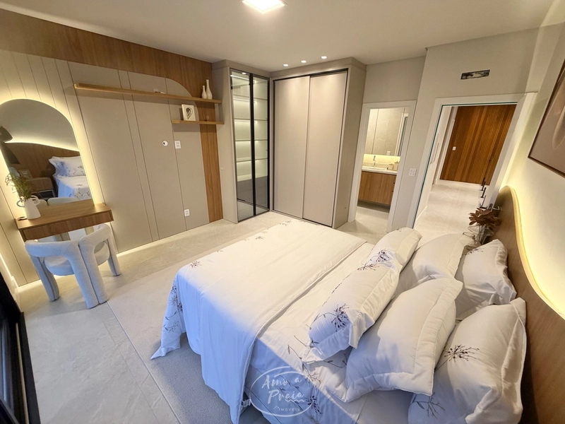 Casa Beira-Lago à Venda | 4 Suítes, 259m², Piscina e Vista Permanente: 41ª foto da galeria de imagens do imóvel
