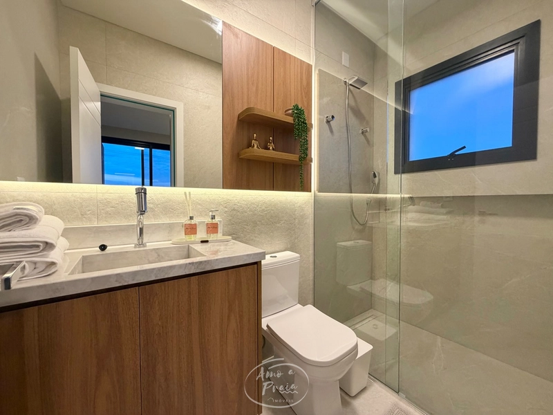 Casa Beira-Lago à Venda | 4 Suítes, 259m², Piscina e Vista Permanente: 49ª foto da galeria de imagens do imóvel