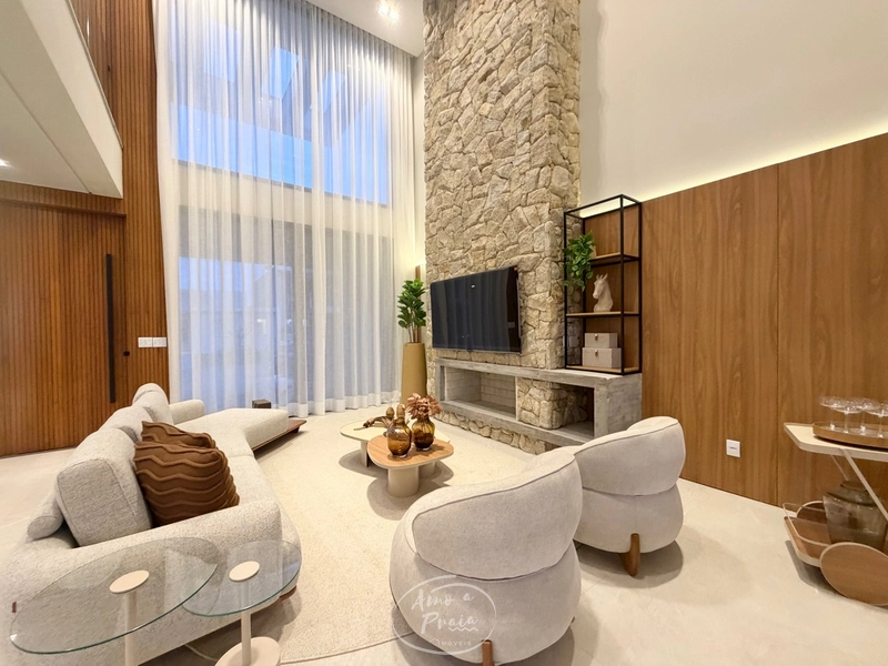 Casa Beira-Lago à Venda | 4 Suítes, 259m², Piscina e Vista Permanente: 28ª foto da galeria de imagens do imóvel
