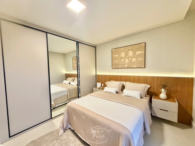 Casa Beira-Lago à Venda | 4 Suítes, 259m², Piscina e Vista Permanente: 46ª foto da galeria de imagens do imóvel
