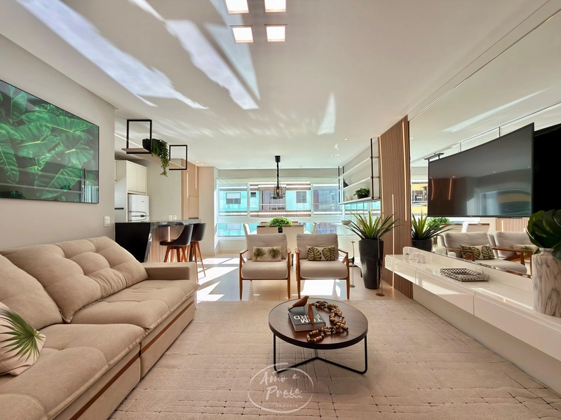 APARTAMENTO À VENDA  SACADA DE FRENTE: 2ª foto da galeria de imagens do imóvel