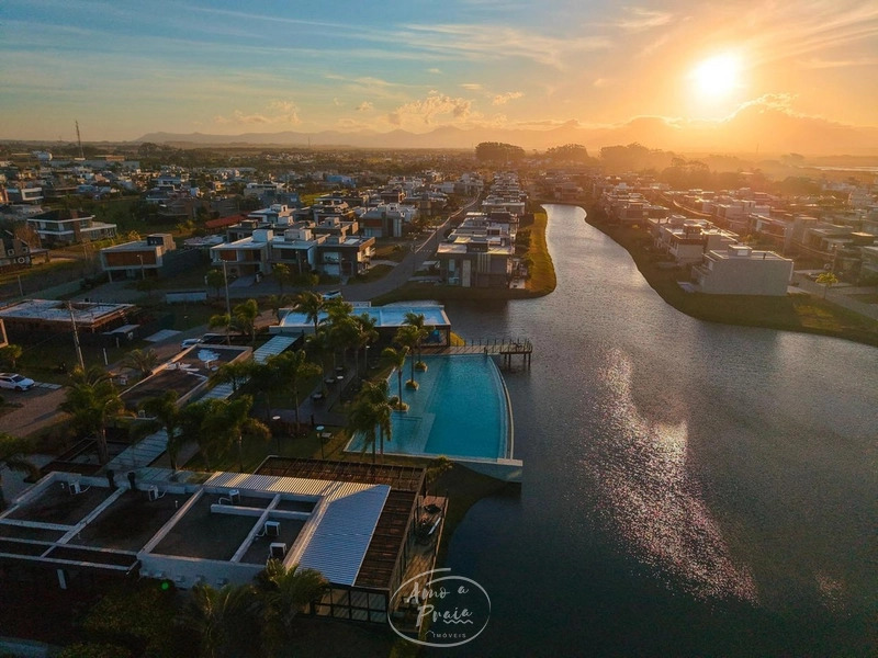 Sobrado à Venda no Condomínio Sunset em Xangri-Lá |4 Suítes: 5ª foto da galeria de imagens do imóvel