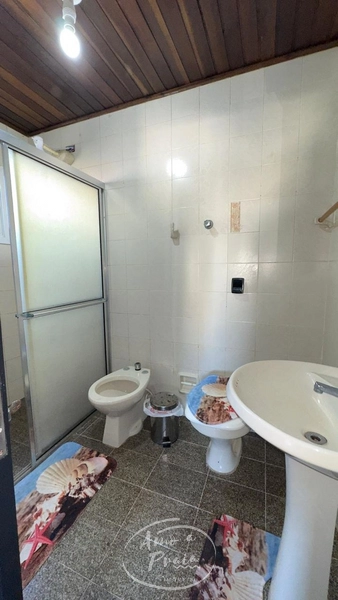 Casa com 4 dormitórios próxima ao mar: 25ª foto da galeria de imagens do imóvel