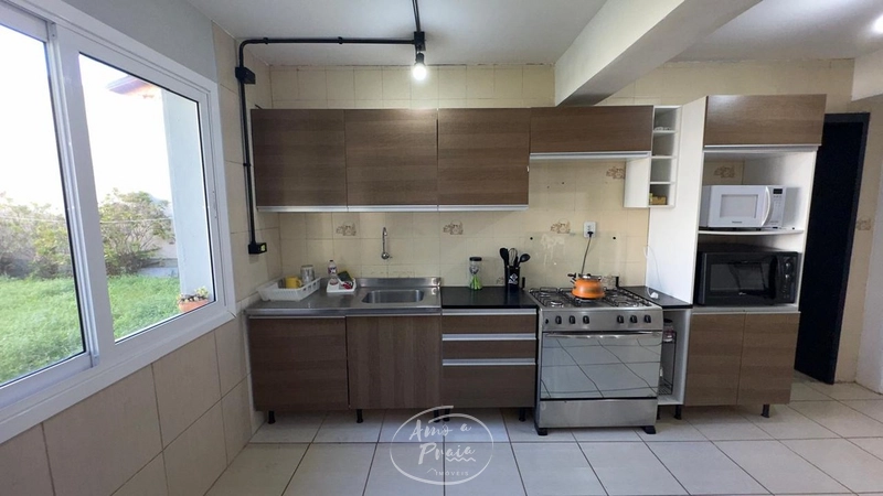 Casa com 4 dormitórios próxima ao mar: 12ª foto da galeria de imagens do imóvel