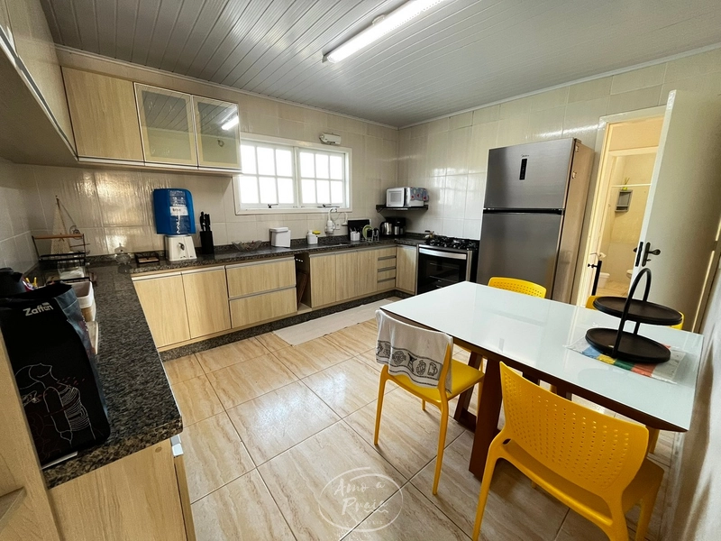 Casa com piscina e 3 dormitórios no litoral: 4ª foto da galeria de imagens do imóvel