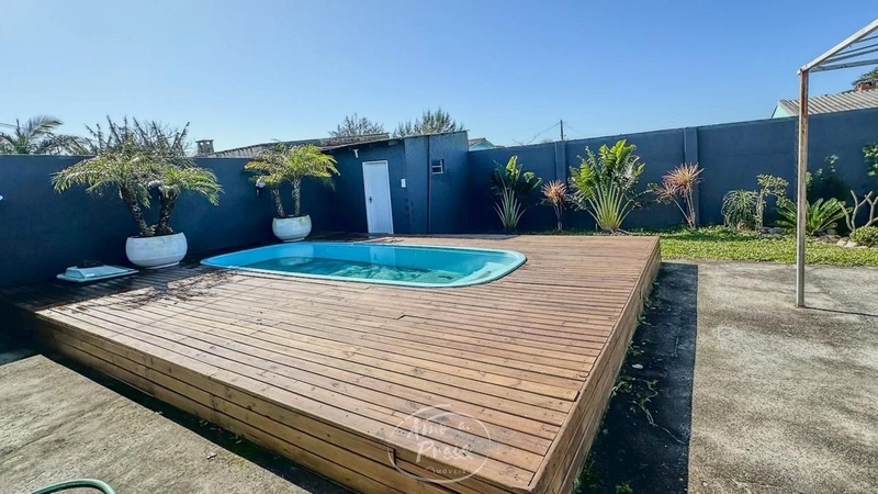 Casa com piscina e 3 dormitórios no litoral: 11ª foto da galeria de imagens do imóvel