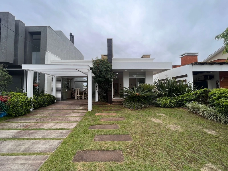 CASA A VENDA NO CONDADO DE CAPÃO