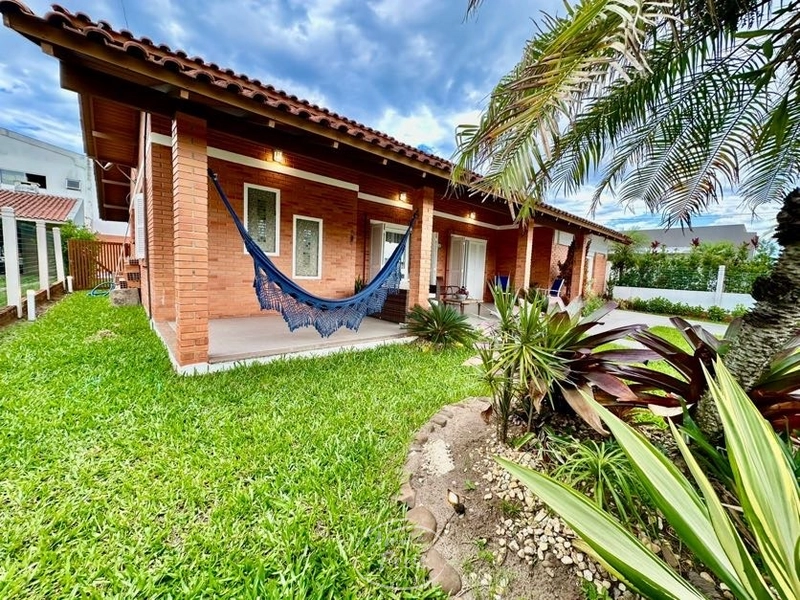 Casa mobiliada com piscina na Rua Miraguaia em Xangri-Lá: 11ª foto da galeria de imagens do imóvel