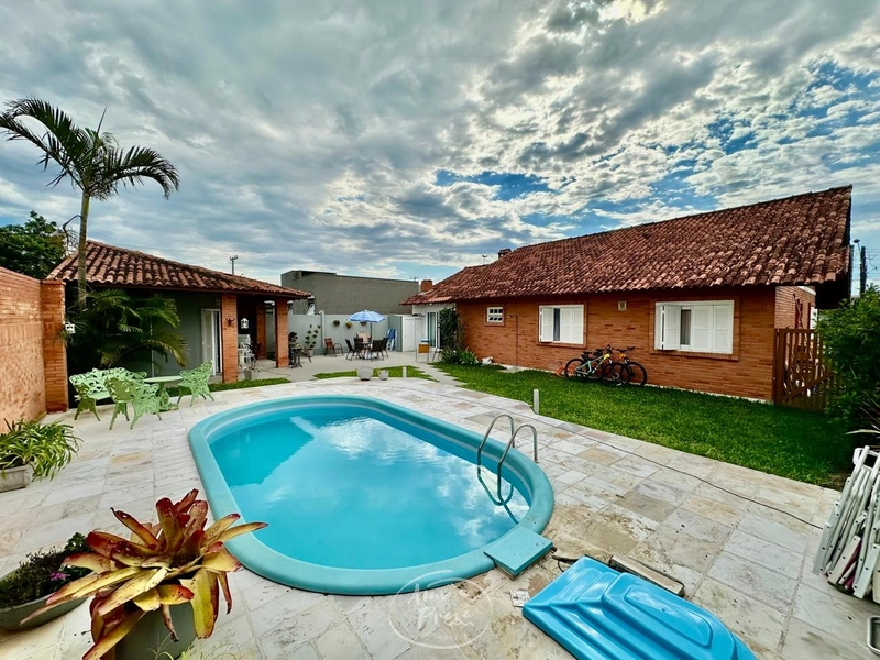 Casa mobiliada com piscina na Rua Miraguaia em Xangri-Lá: 18ª foto da galeria de imagens do imóvel