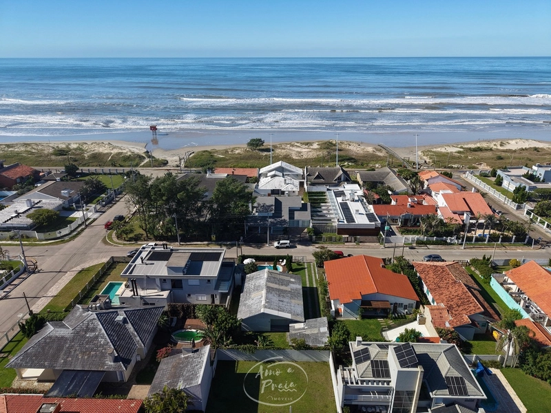 Casa mobiliada com 4 dormitórios em Atlântida: 9ª foto da galeria de imagens do imóvel