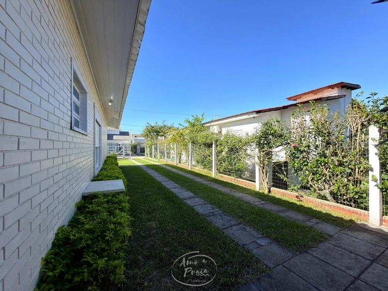 Casa mobiliada com 4 dormitórios em Atlântida: 32ª foto da galeria de imagens do imóvel