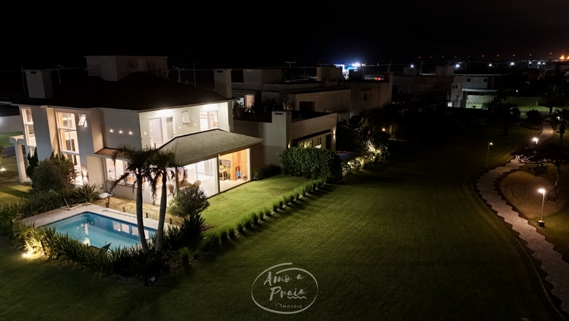 Sobrado de esquina em amplo, com linda vista para área verde e lago: 45ª foto da galeria de imagens do imóvel