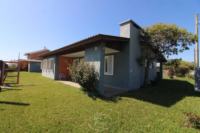 Casa no Centro de Xangri-Lá | 3 Dormitórios a 2 Quadras do Mar: 1ª foto da galeria de imagens do imóvel