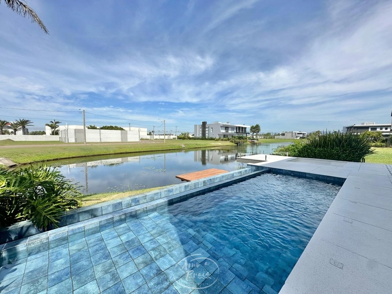 Casa beira lago no Condomínio Sense - 5 suítes |: 29ª foto da galeria de imagens do imóvel