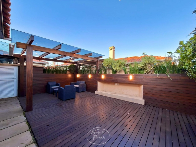 Casa Mobiliada no Condomínio Casa Hermosa com Amplo Pátio