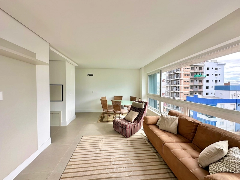 Apartamento no Edifício Ícone com 3 dormitórios em Capão da Canoa