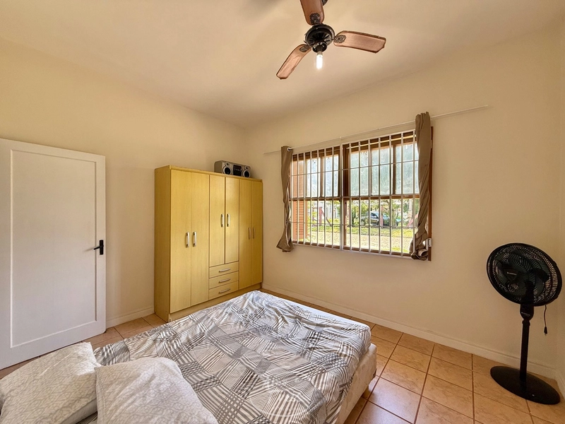 Apartamento com 2 dormitórios no Centro de Xangri-Lá a uma quadra do m: 4ª foto da galeria de imagens do imóvel