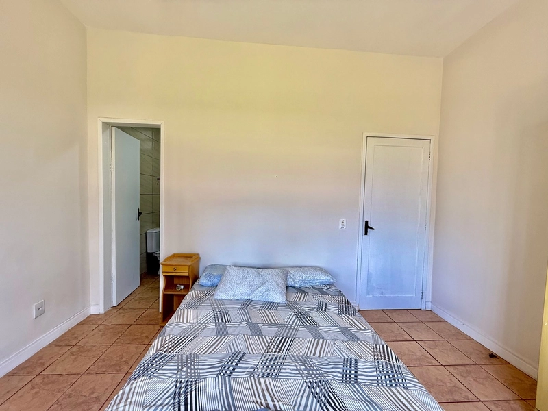 Apartamento com 2 dormitórios no Centro de Xangri-Lá a uma quadra do m: 14ª foto da galeria de imagens do imóvel