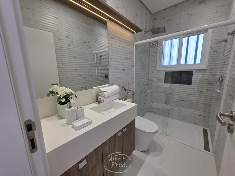 Casa com 4 suítes e piscina aquecida em Xangri-Lá: 24ª foto da galeria de imagens do imóvel