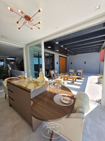 Casa com 4 suítes e piscina aquecida em Xangri-Lá: 26ª foto da galeria de imagens do imóvel