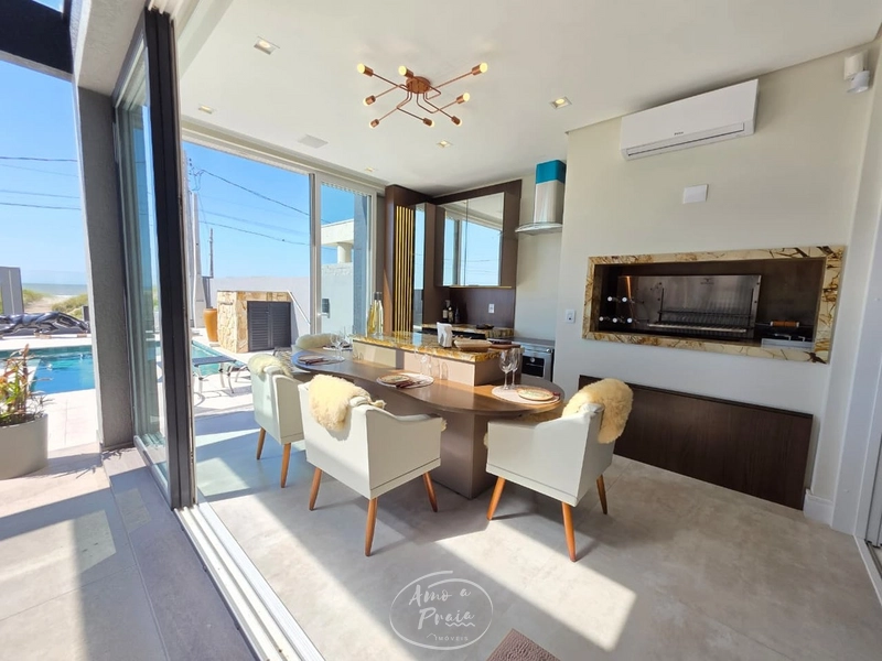 Casa com 4 suítes e piscina aquecida em Xangri-Lá: 27ª foto da galeria de imagens do imóvel