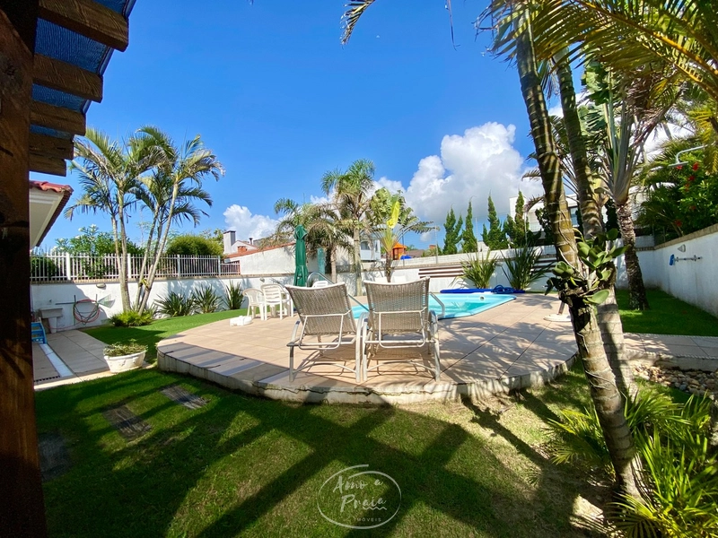 Casa com 3 suítes e piscina na região do Caburé em Atlântida: 5ª foto da galeria de imagens do imóvel