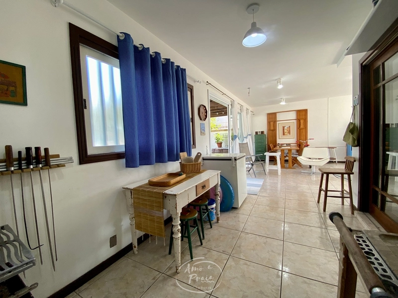 Casa com 3 suítes e piscina na região do Caburé em Atlântida: 26ª foto da galeria de imagens do imóvel