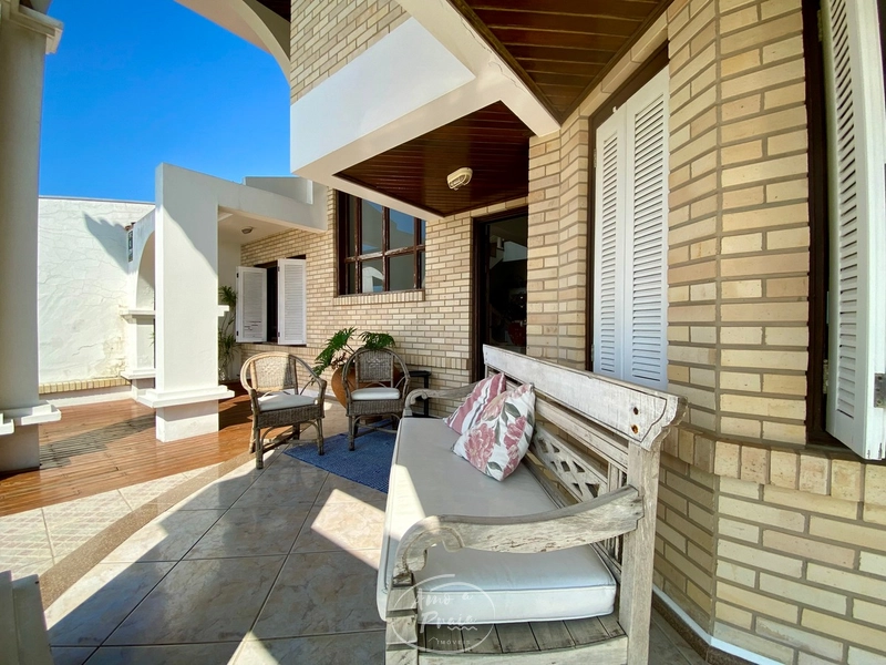 Casa com 3 suítes e piscina na região do Caburé em Atlântida: 12ª foto da galeria de imagens do imóvel