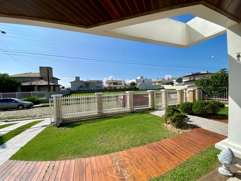 Casa com 3 suítes e piscina na região do Caburé em Atlântida: 20ª foto da galeria de imagens do imóvel
