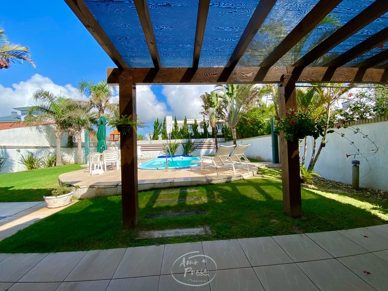 Casa com 3 suítes e piscina na região do Caburé em Atlântida: 16ª foto da galeria de imagens do imóvel