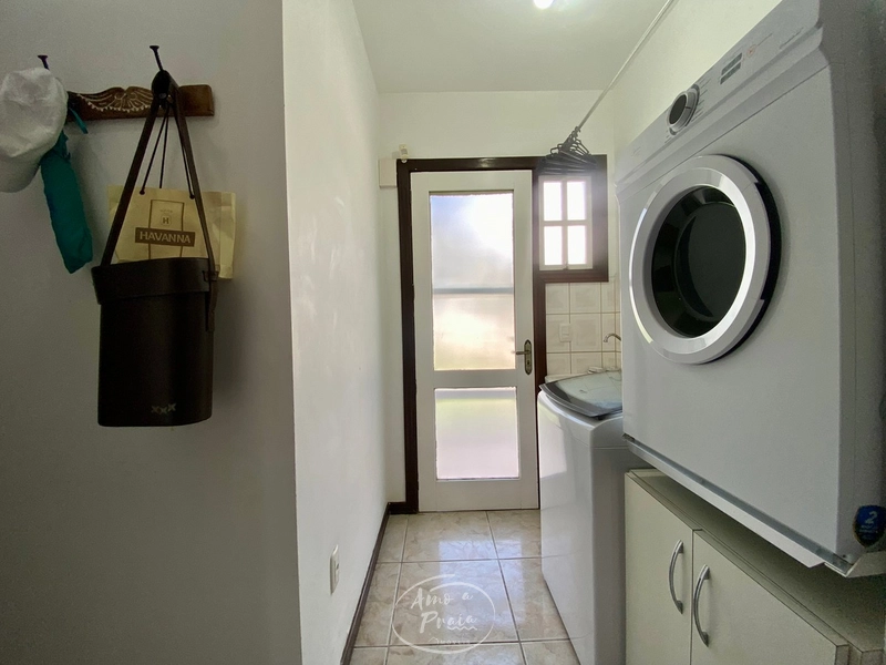 Casa com 3 suítes e piscina na região do Caburé em Atlântida: 25ª foto da galeria de imagens do imóvel