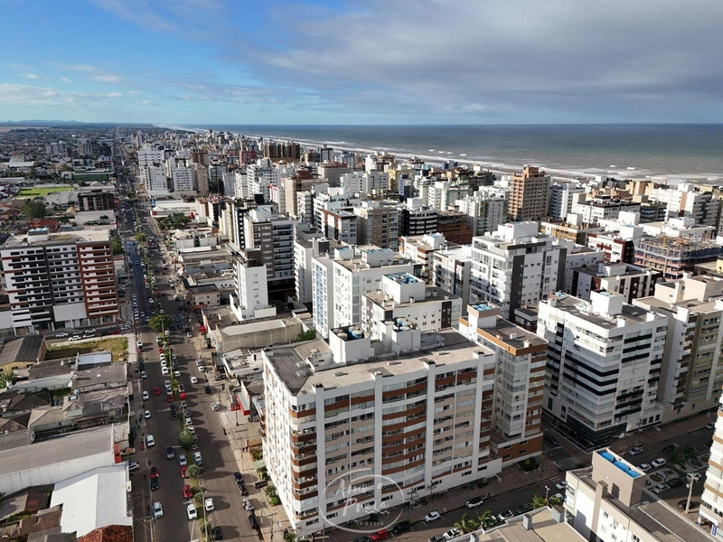 Apartamento com 2 dormitórios no Edifício Rotterdam em Capão da Canoa: 3ª foto da galeria de imagens do imóvel
