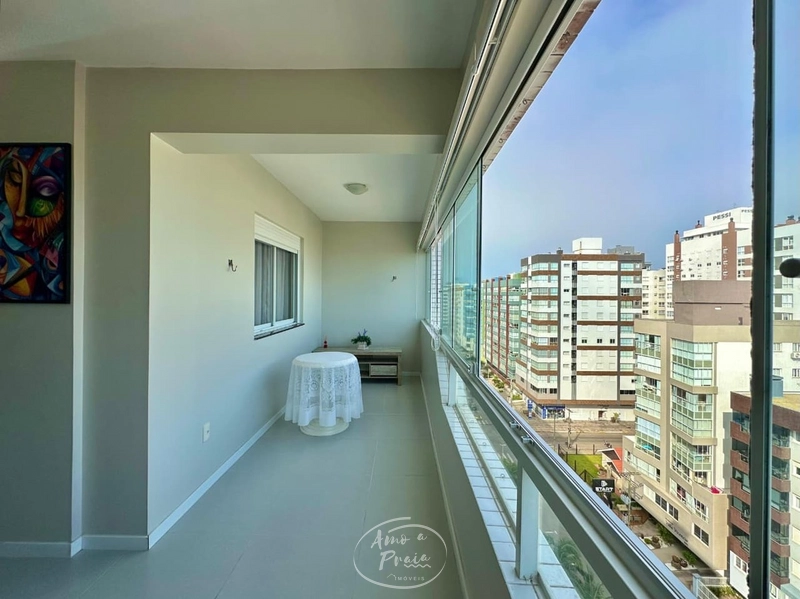 Apartamento com 2 dormitórios no Edifício Rotterdam em Capão da Canoa: 1ª foto da galeria de imagens do imóvel