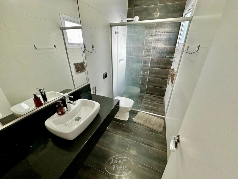 Casa com 3 suítes e living com pé-direito duplo no Condado de Capão: 3ª foto da galeria de imagens do imóvel
