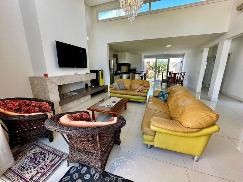 Casa com 3 suítes e living com pé-direito duplo no Condado de Capão: 19ª foto da galeria de imagens do imóvel