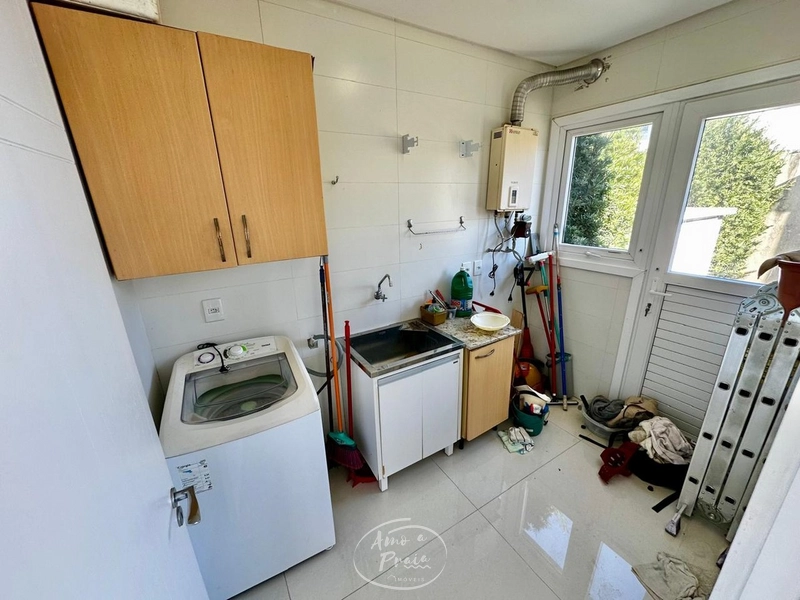 Casa com 3 suítes e living com pé-direito duplo no Condado de Capão: 13ª foto da galeria de imagens do imóvel