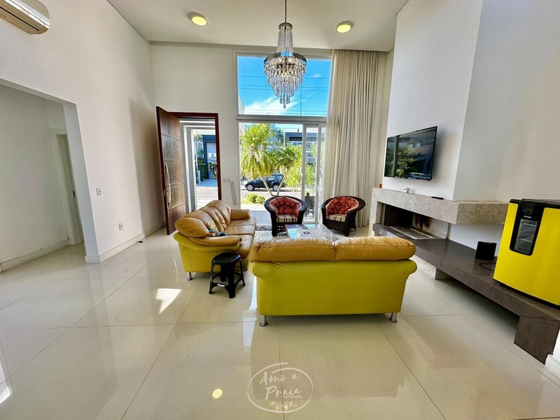 Casa com 3 suítes e living com pé-direito duplo no Condado de Capão: 21ª foto da galeria de imagens do imóvel