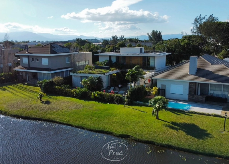 Casa beira-lago com 5 suítes no Condomínio Villagio de Atlântida: 20ª foto da galeria de imagens do imóvel