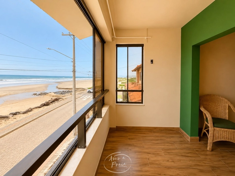 Duplex beira-mar à venda no Centro de Xangri-Lá: 1ª foto da galeria de imagens do imóvel