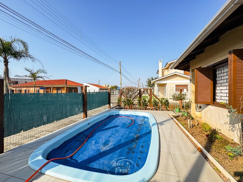 Casa à venda em Rainha do Mar com piscina e 3 dormitórios: 4ª foto da galeria de imagens do imóvel