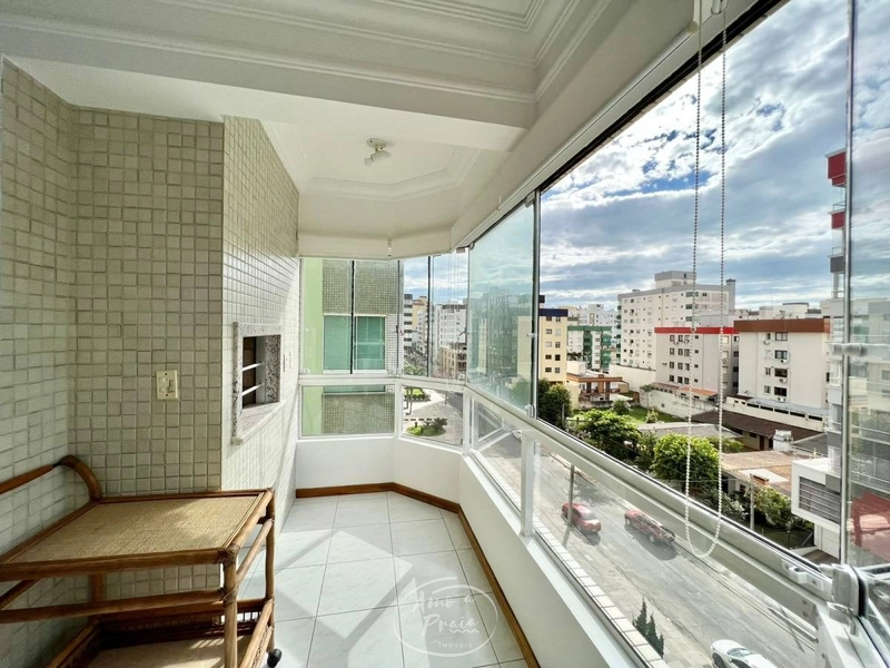 Apartamento mobiliado à venda no Edifício Andrielly: 1ª foto da galeria de imagens do imóvel