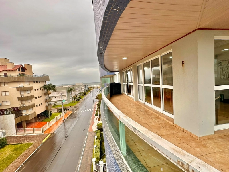 Cobertura Duplex de 346m² no Centro de Atlântida: 22ª foto da galeria de imagens do imóvel