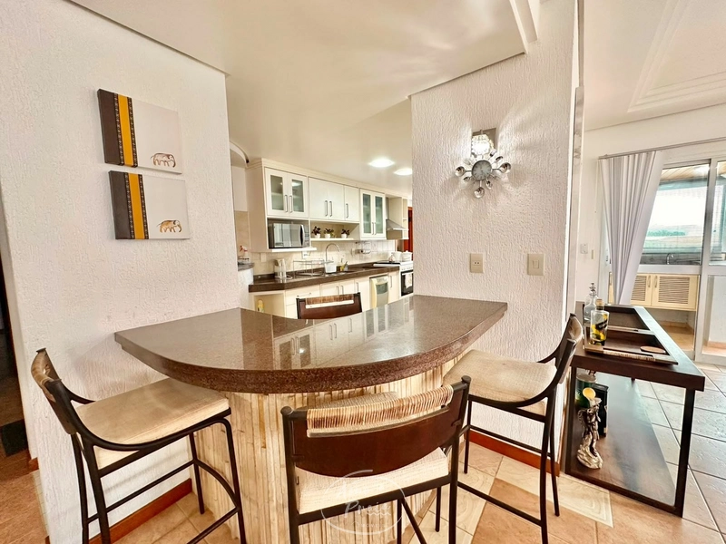 Cobertura Duplex de 346m² no Centro de Atlântida: 18ª foto da galeria de imagens do imóvel