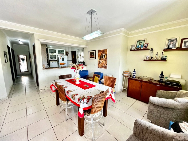 Casa com 3 Dormitórios e Amplo Pátio no Centro de Xangri-Lá: 5ª foto da galeria de imagens do imóvel
