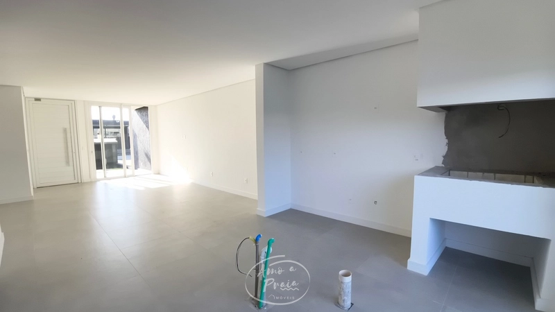 Casa à Venda em Xangri-Lá | 155m², 3 Dormitórios, Suíte e Pátio: 5ª foto da galeria de imagens do imóvel