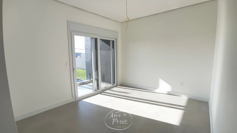 Casa à Venda em Xangri-Lá | 155m², 3 Dormitórios, Suíte e Pátio: 10ª foto da galeria de imagens do imóvel
