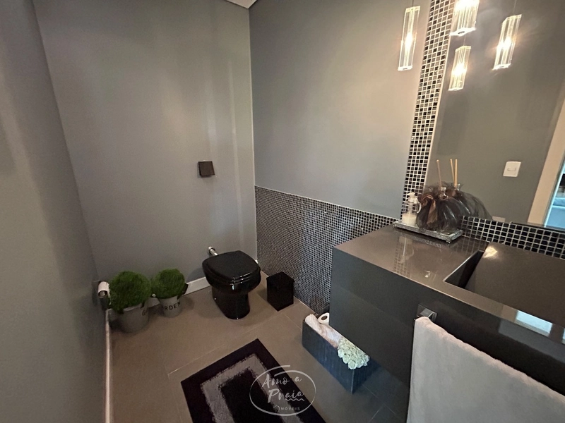 Casa Beira Lago com 5 Suítes no Condomínio Ventura: 2ª foto da galeria de imagens do imóvel
